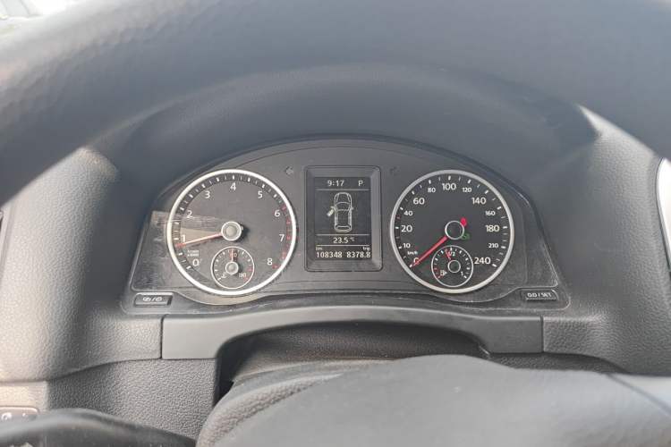 Used Volkswagen Tiguan 2016 280TSI Automatic Two-Wheel-Drive Silk Road Style Edition Instrument Cluster