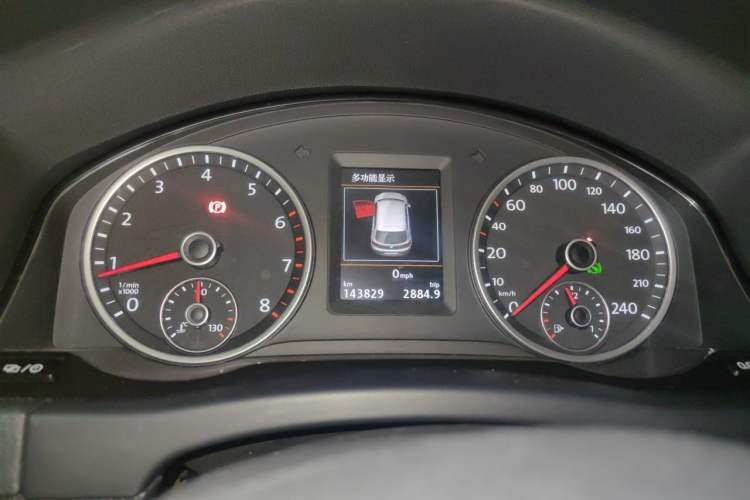 Used Volkswagen Tiguan 2016 300TSI Automatic All-Wheel Drive Luxury Edition Instrument Cluster