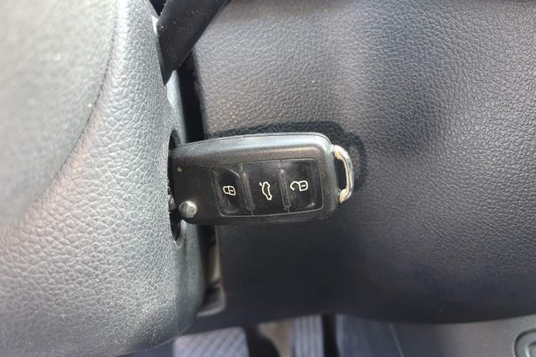 Used Volkswagen Tiguan 2016 2.0 TSI Four-Wheel Drive Standard Version Interior 1