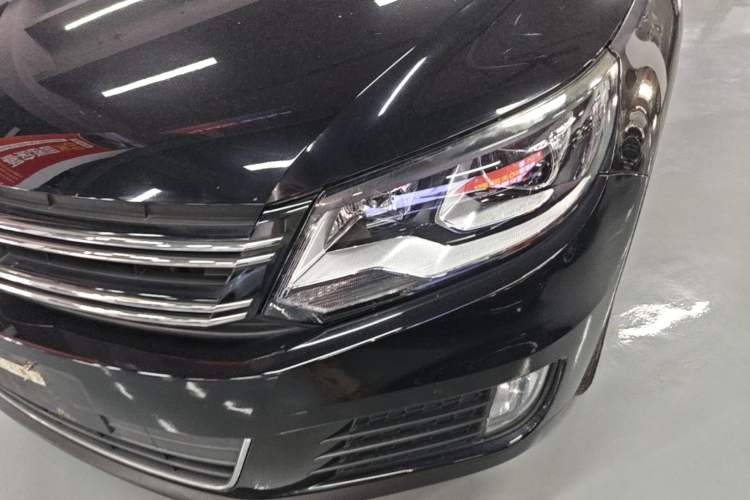 Used Volkswagen Tiguan 2016 300TSI Automatic Two-Wheel Drive Luxury Edition Left Front Headlight