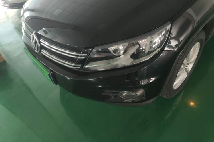 Used Volkswagen Tiguan 2016 2.0 TSI Four-Wheel Drive Standard Version Left Front Headlight