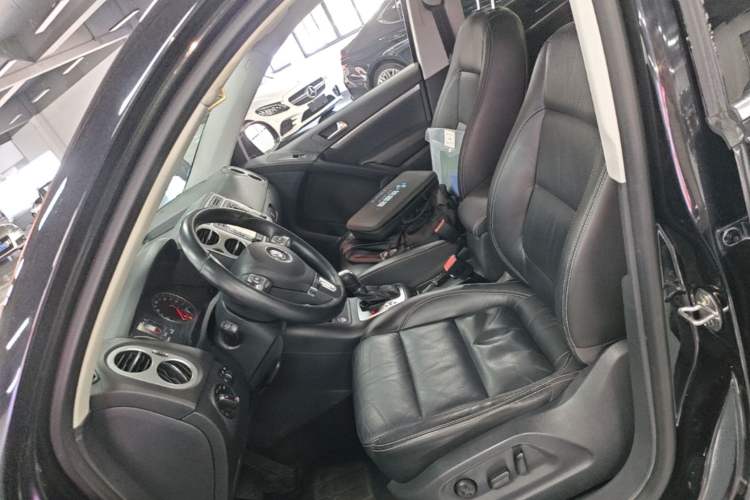 Used Volkswagen Tiguan 2016 300TSI Automatic Two-Wheel Drive Luxury Edition Left Front Seat
