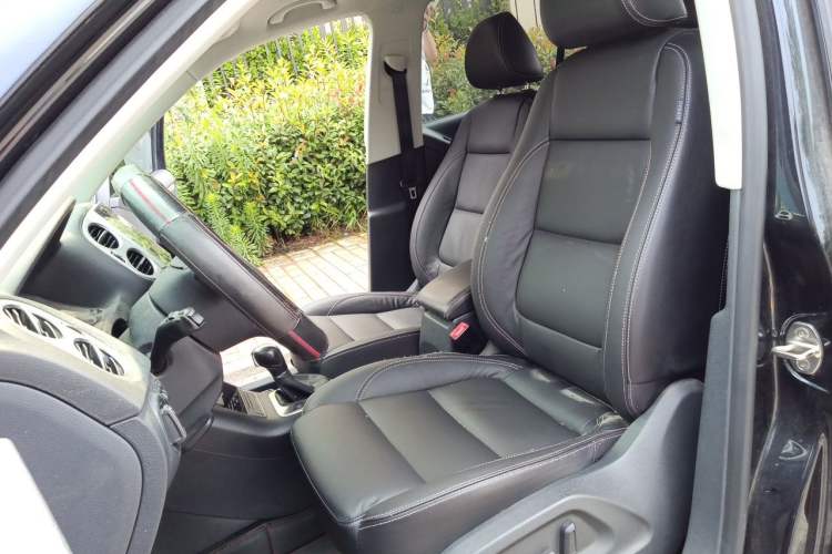 Used Volkswagen Tiguan 2016 300TSI Automatic Two-Wheel Drive Comfort Edition Left Front Seat