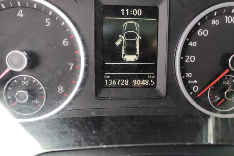 Used Volkswagen Tiguan 2016 300TSI Automatic All-Wheel Drive Fashion Vision Edition Odometer Close Up