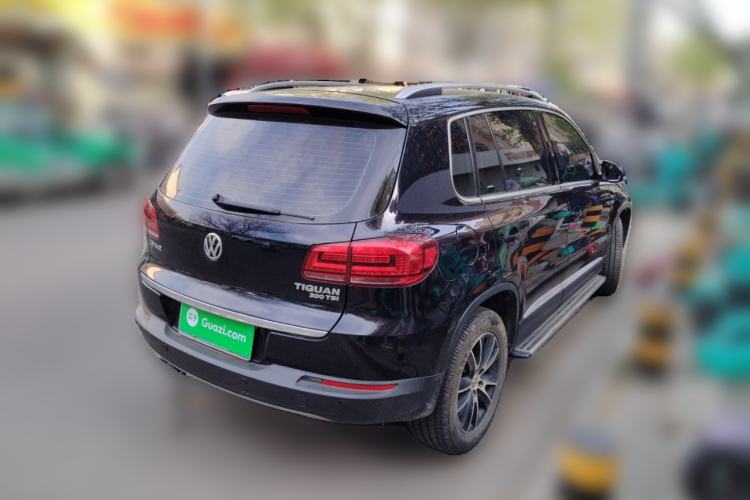 Used Volkswagen Tiguan 2016 300TSI Automatic All-Wheel Drive Luxury Edition Rear Right 45 Deg