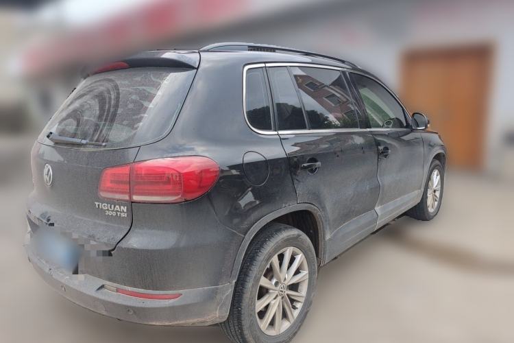 Used Volkswagen Tiguan 2016 300TSI Automatic All-Wheel Drive Fashion Vision Edition Rear Right 45 Deg