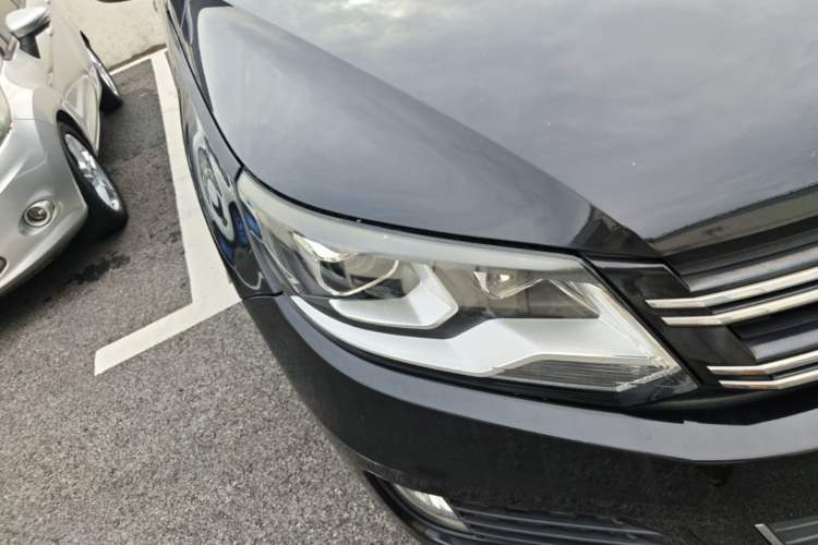 Used Volkswagen Tiguan 2016 300TSI Automatic Two-Wheel Drive Luxury Edition Right Front Headlight