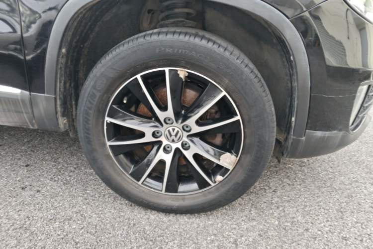 Used Volkswagen Tiguan 2016 300TSI Automatic Two-Wheel Drive Luxury Edition Right Front Wheel Hub