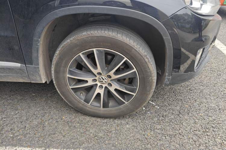 Used Volkswagen Tiguan 2016 300TSI Automatic Two-Wheel Drive Luxury Edition Right Front Wheel Hub