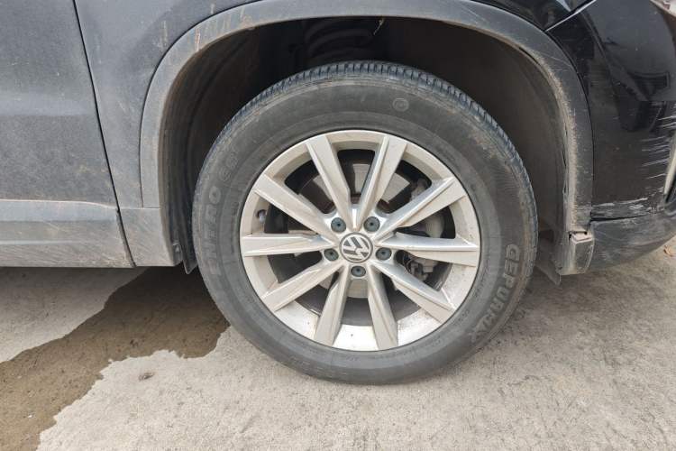 Used Volkswagen Tiguan 2016 300TSI Automatic All-Wheel Drive Fashion Vision Edition Right Front Wheel Hub