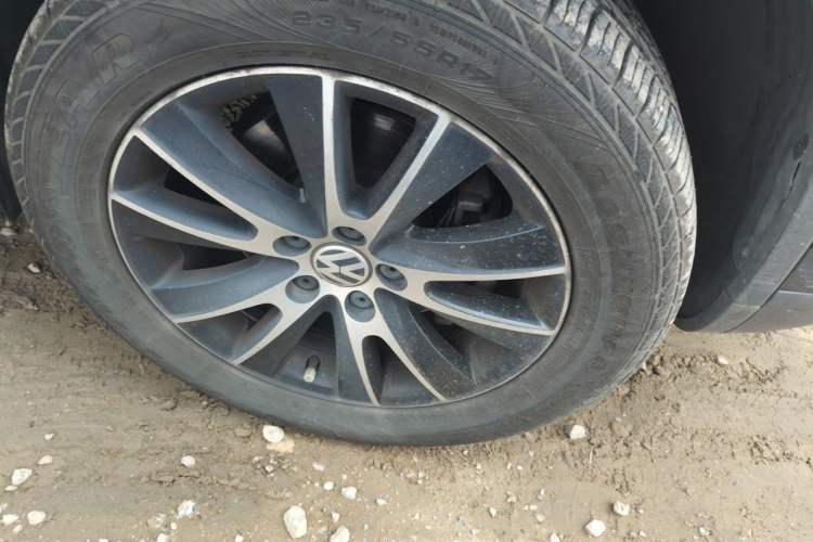 Used Volkswagen Tiguan 2016 300TSI Automatic Two-Wheel Drive Luxury Edition Right Front Wheel Hub