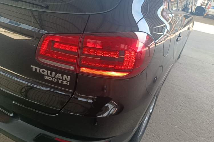 Used Volkswagen Tiguan 2016 300TSI Automatic Two-Wheel Drive Trend Edition Right Rear Taillight