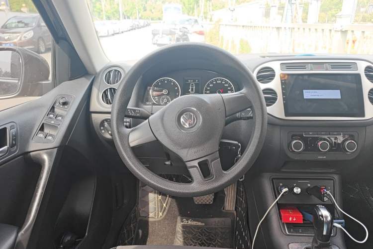 Used Volkswagen Tiguan 2016 280TSI Automatic Two-Wheel-Drive Silk Road Style Edition Steering Wheel