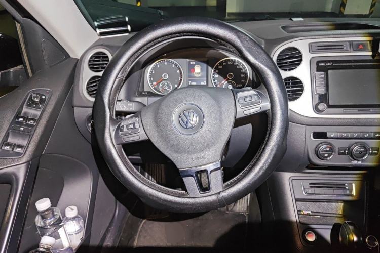 Used Volkswagen Tiguan 2016 300TSI Automatic All-Wheel Drive Luxury Edition Steering Wheel