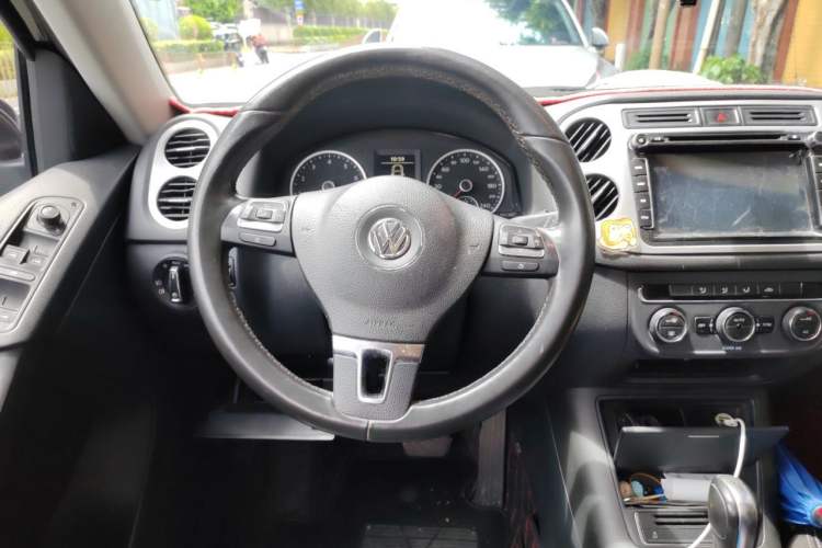 Used Volkswagen Tiguan 2016 300TSI Automatic All-Wheel Drive Fashion Vision Edition Steering Wheel