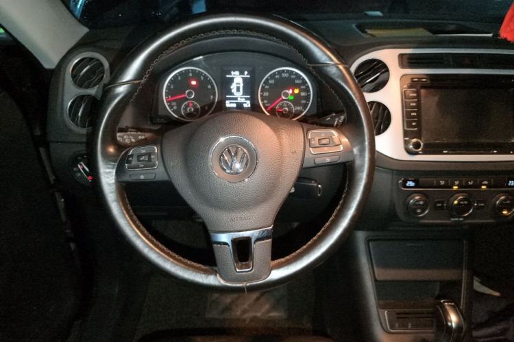 Used Volkswagen Tiguan 2016 280TSI Automatic Two-Wheel Drive Silk Road Comfort Edition Steering Wheel