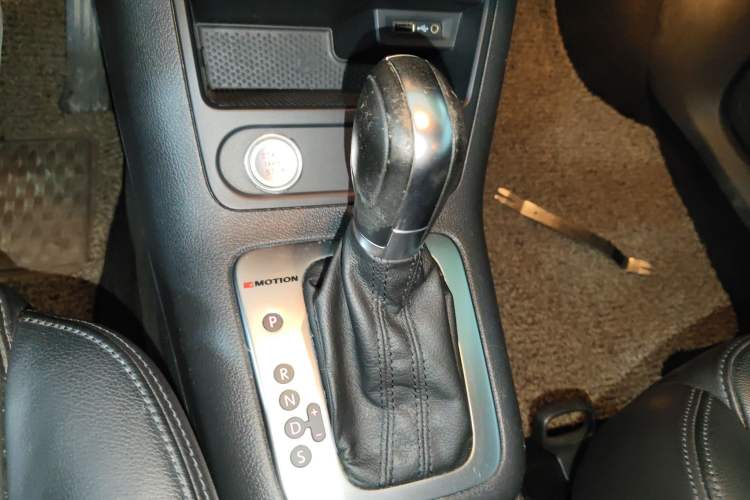 Used Volkswagen Tiguan 2016 2.0 TSI Four-Wheel Drive Elite Version Gear Lever