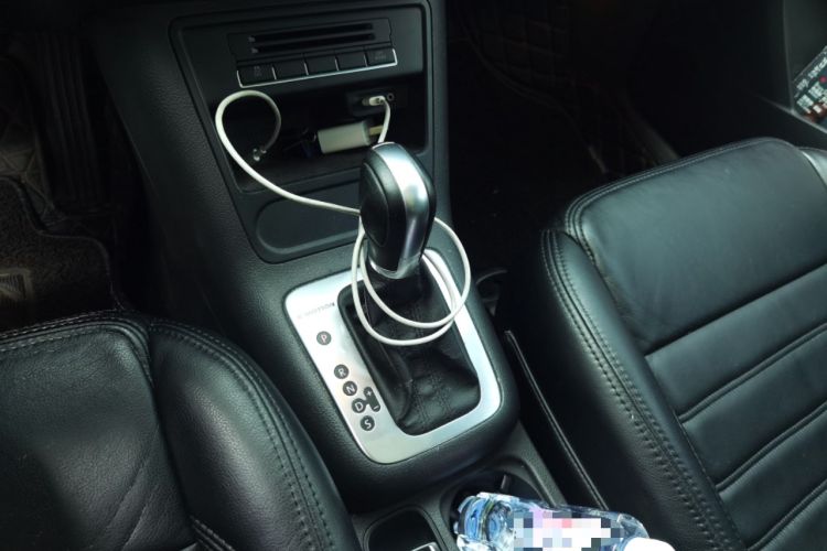 Used Volkswagen Tiguan 2016 2.0 TSI Four-Wheel Drive Standard Version Gear Lever