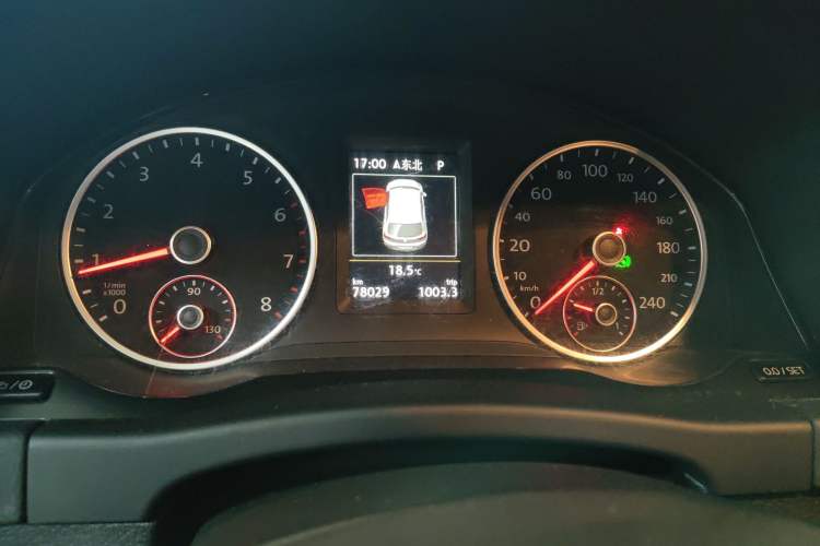 Used Volkswagen Tiguan 2016 2.0 TSI Four-Wheel Drive Elite Version Instrument Cluster