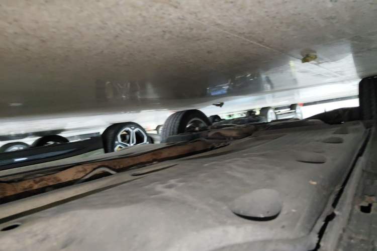 Used Volkswagen Tiguan 2016 2.0 TSI Four-Wheel Drive Elite Version Right Side Sill