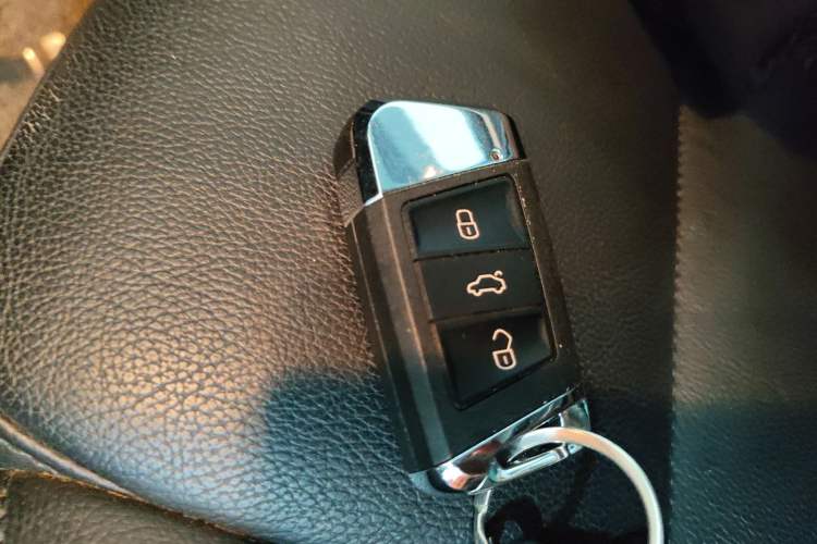 Used Volkswagen Tiguan 2016 2.0 TSI Four-Wheel Drive Elite Version Vehicle Key