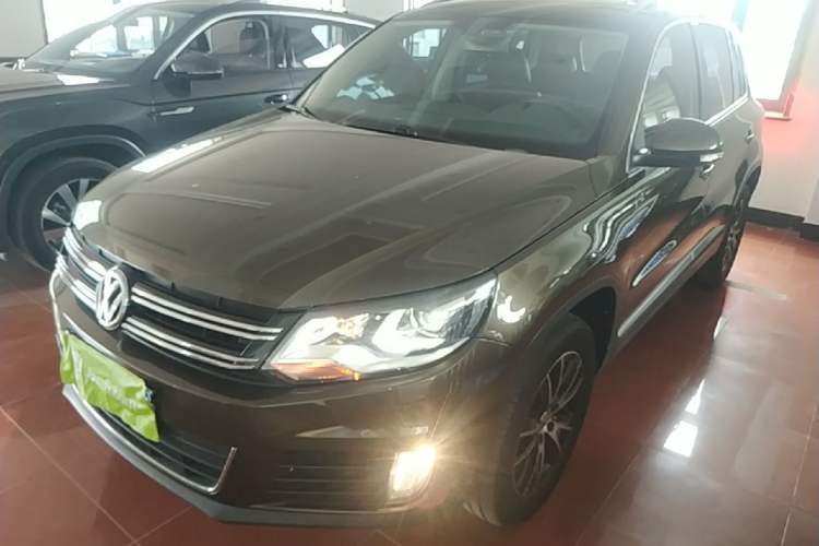 Used Volkswagen Tiguan 2016 300TSI Automatic Two-Wheel Drive Luxury Edition Guazi used car, China used car export, Used car for sale, Used cars, Cheapest cars for sale