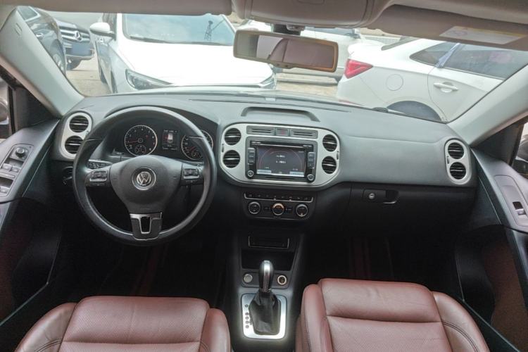 Used Volkswagen Tiguan 2016 300TSI Automatic Two-Wheel Drive Luxury Edition Center Console
