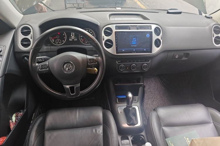 Used Volkswagen Tiguan 2016 300TSI Automatic Two-Wheel Drive Comfort Edition Center Console