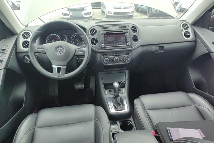 Used Volkswagen Tiguan 2016 300TSI Automatic Two-Wheel Drive Comfort Edition Center Console