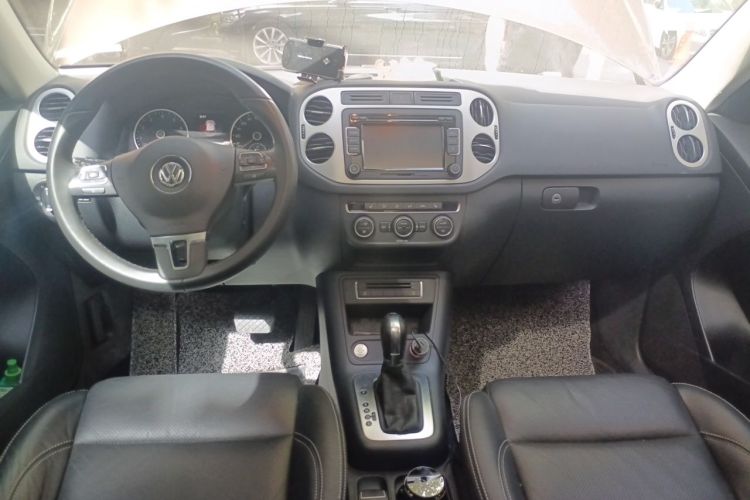 Used Volkswagen Tiguan 2016 300TSI Automatic Two-Wheel Drive Luxury Edition Center Console