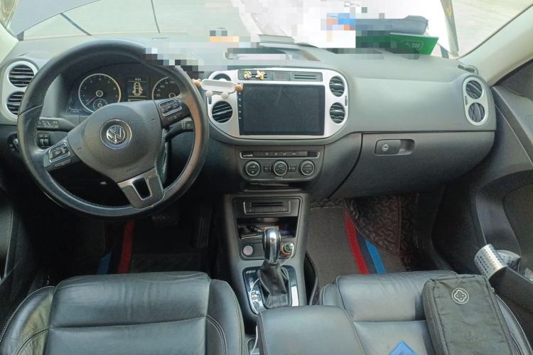 Used Volkswagen Tiguan 2016 300TSI Automatic Two-Wheel Drive Comfort Edition Center Console