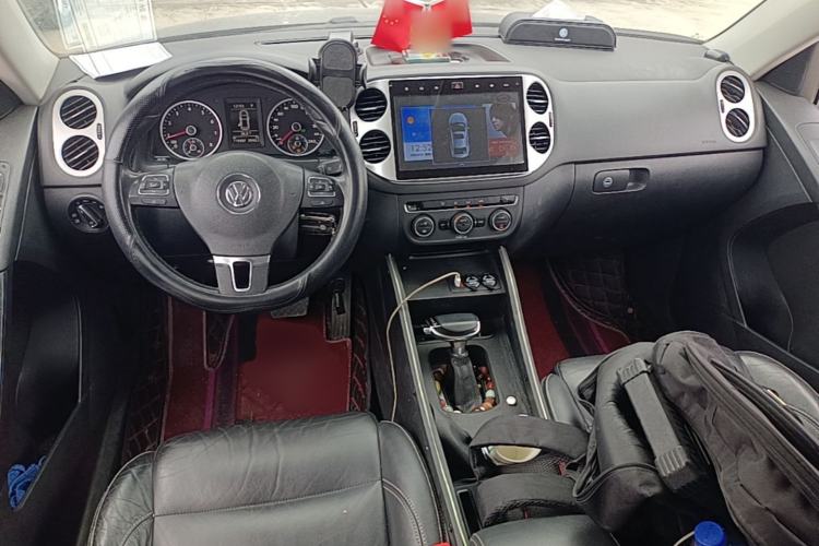 Used Volkswagen Tiguan 2016 300TSI Automatic Two-Wheel Drive Comfort Edition Center Console