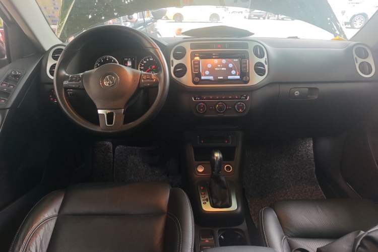 Used Volkswagen Tiguan 2016 300TSI Automatic Two-Wheel Drive Luxury Edition Center Console