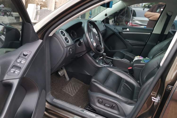 Used Volkswagen Tiguan 2016 300TSI Automatic Two-Wheel Drive Luxury Edition Driver Seat