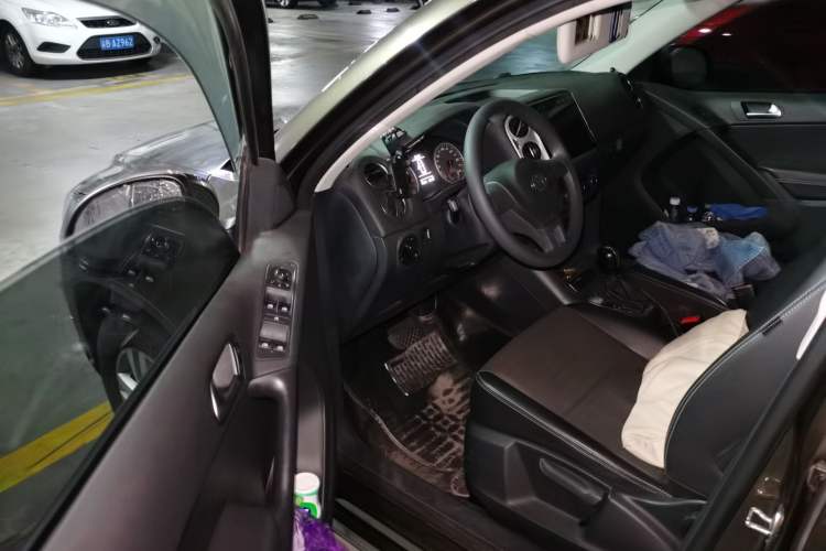 Used Volkswagen Tiguan 2016 300TSI Automatic Two-Wheel Drive Trend Edition Driver Seat