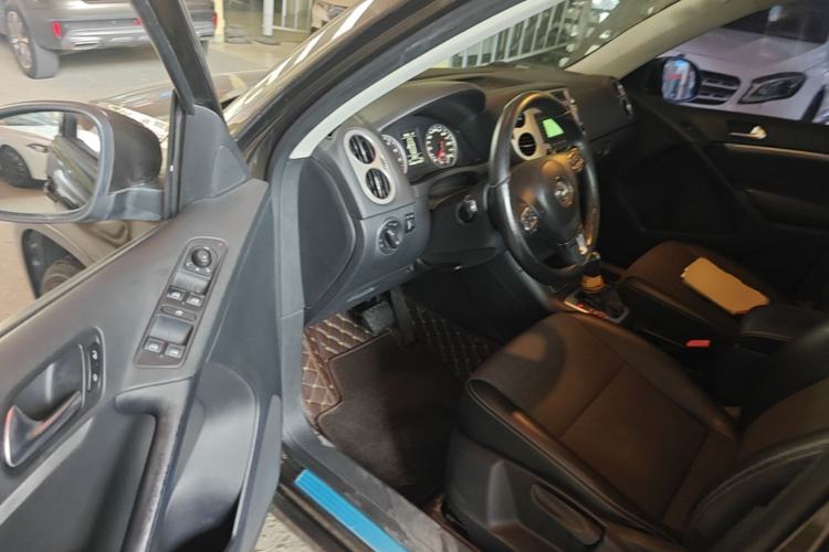 Used Volkswagen Tiguan 2016 300TSI Automatic All-Wheel Drive Fashion Vision Edition Driver Seat