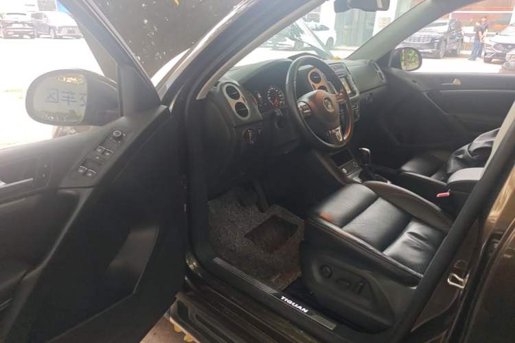Used Volkswagen Tiguan 2016 300TSI Automatic Two-Wheel Drive Luxury Edition Driver Seat