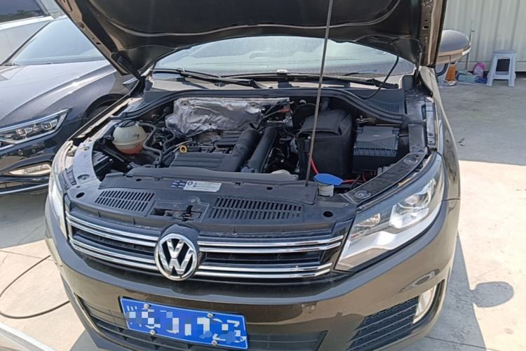 Used Volkswagen Tiguan 2016 280TSI Automatic Two-Wheel-Drive Silk Road Style Edition Engine Bay