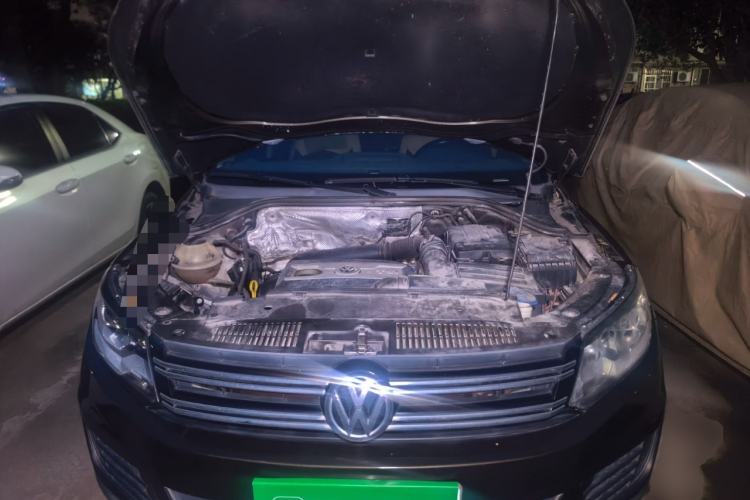 Used Volkswagen Tiguan 2016 300TSI Automatic All-Wheel Drive Fashion Vision Edition Engine Bay