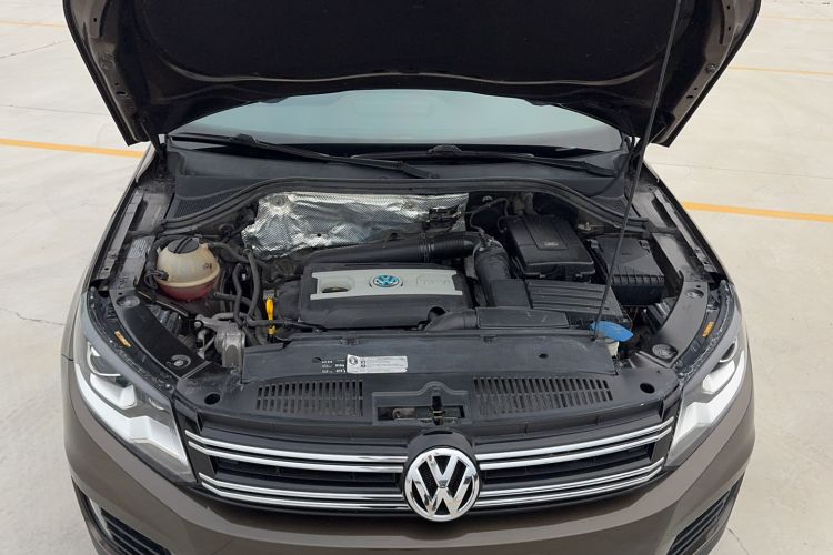 Used Volkswagen Tiguan 2016 300TSI Automatic Two-Wheel Drive Luxury Edition Engine Bay