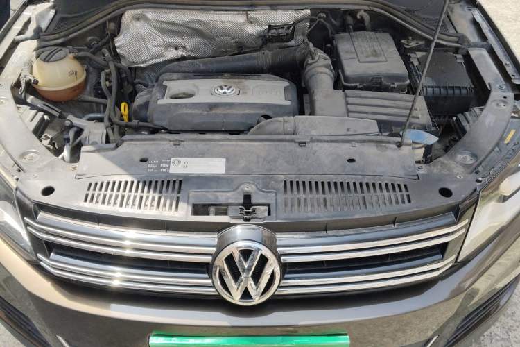 Used Volkswagen Tiguan 2016 300TSI Automatic Two-Wheel Drive Luxury Edition Engine Bay
