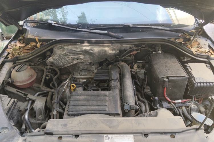 Used Volkswagen Tiguan 2016 280TSI Automatic Two-Wheel-Drive Silk Road Style Edition Engine Bay