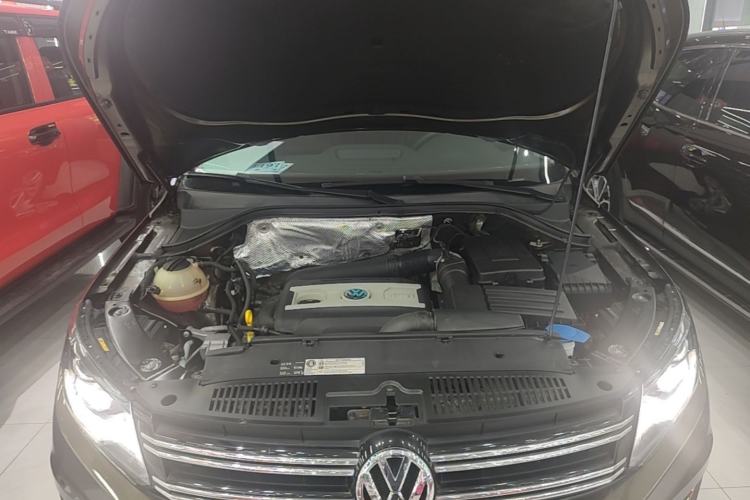 Used Volkswagen Tiguan 2016 300TSI Automatic Two-Wheel Drive Trend Edition Engine Bay