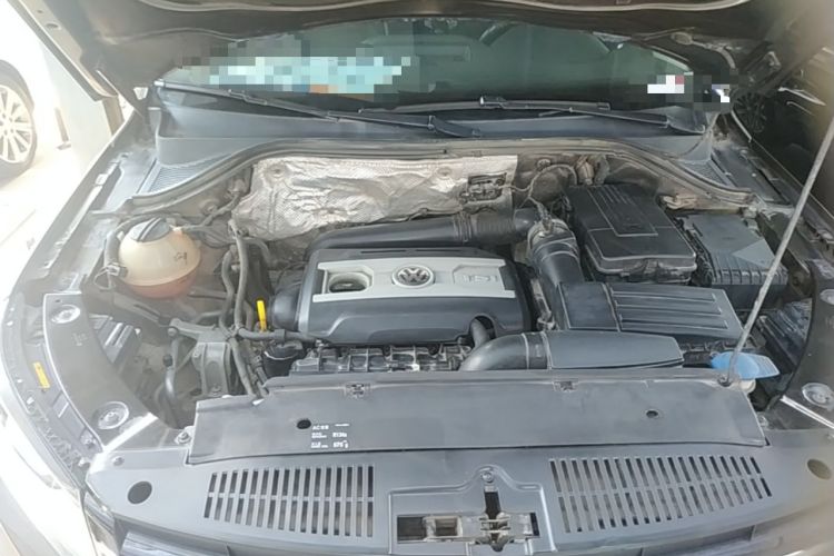 Used Volkswagen Tiguan 2016 300TSI Automatic Two-Wheel Drive Comfort Edition Engine Bay