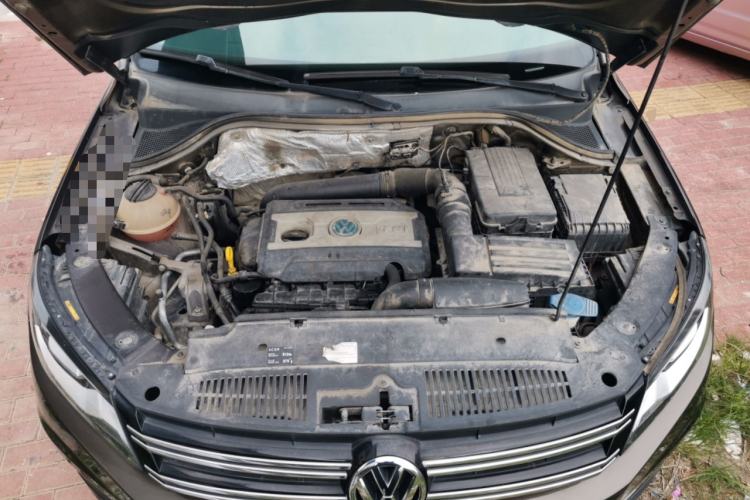 Used Volkswagen Tiguan 2016 300TSI Automatic Two-Wheel Drive Luxury Edition Engine Bay