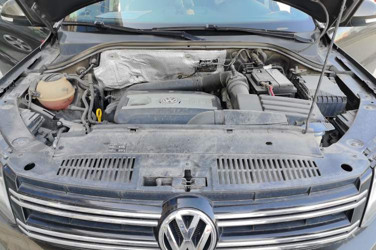 Used Volkswagen Tiguan 2016 300TSI Automatic Two-Wheel Drive Trend Edition Engine Bay