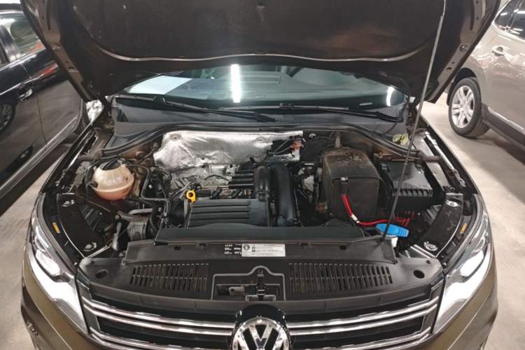 Used Volkswagen Tiguan 2016 280TSI Automatic Two-Wheel-Drive Silk Road Style Edition Engine Bay