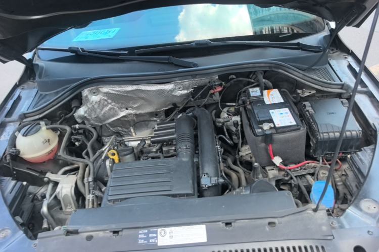 Used Volkswagen Tiguan 2016 280TSI Automatic Two-Wheel-Drive Silk Road Style Edition Engine Bay