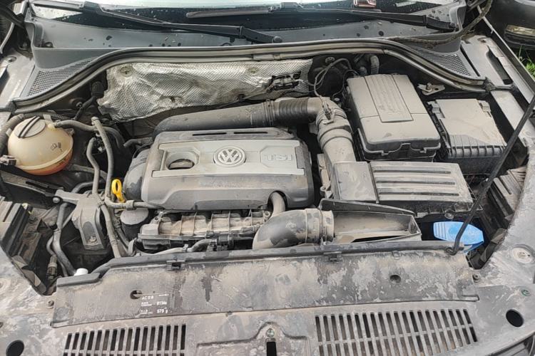 Used Volkswagen Tiguan 2016 300TSI Automatic Two-Wheel Drive Luxury Edition Engine Bay
