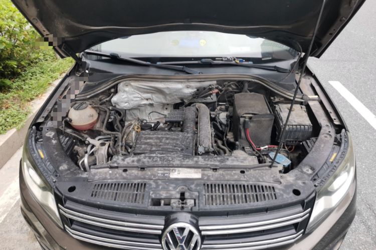 Used Volkswagen Tiguan 2016 280TSI Automatic Two-Wheel-Drive Silk Road Style Edition Engine Bay